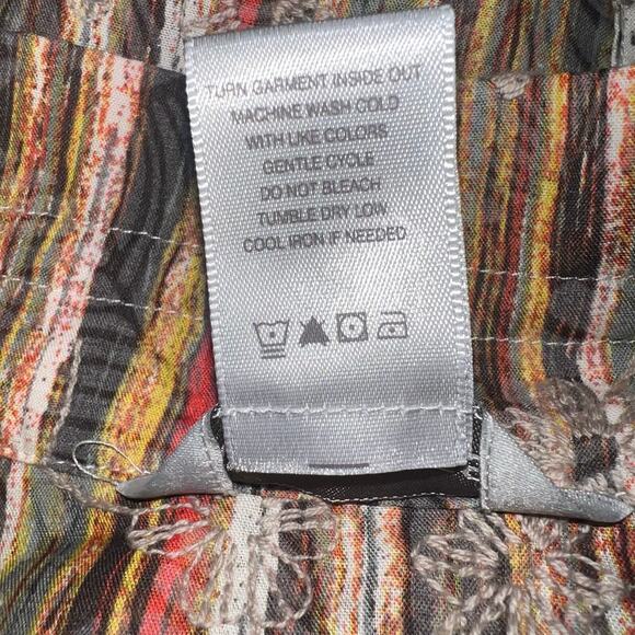 Multiples ladies M button front embroidered ruffle wire neck western Y2K blouse - Picture 9 of 9